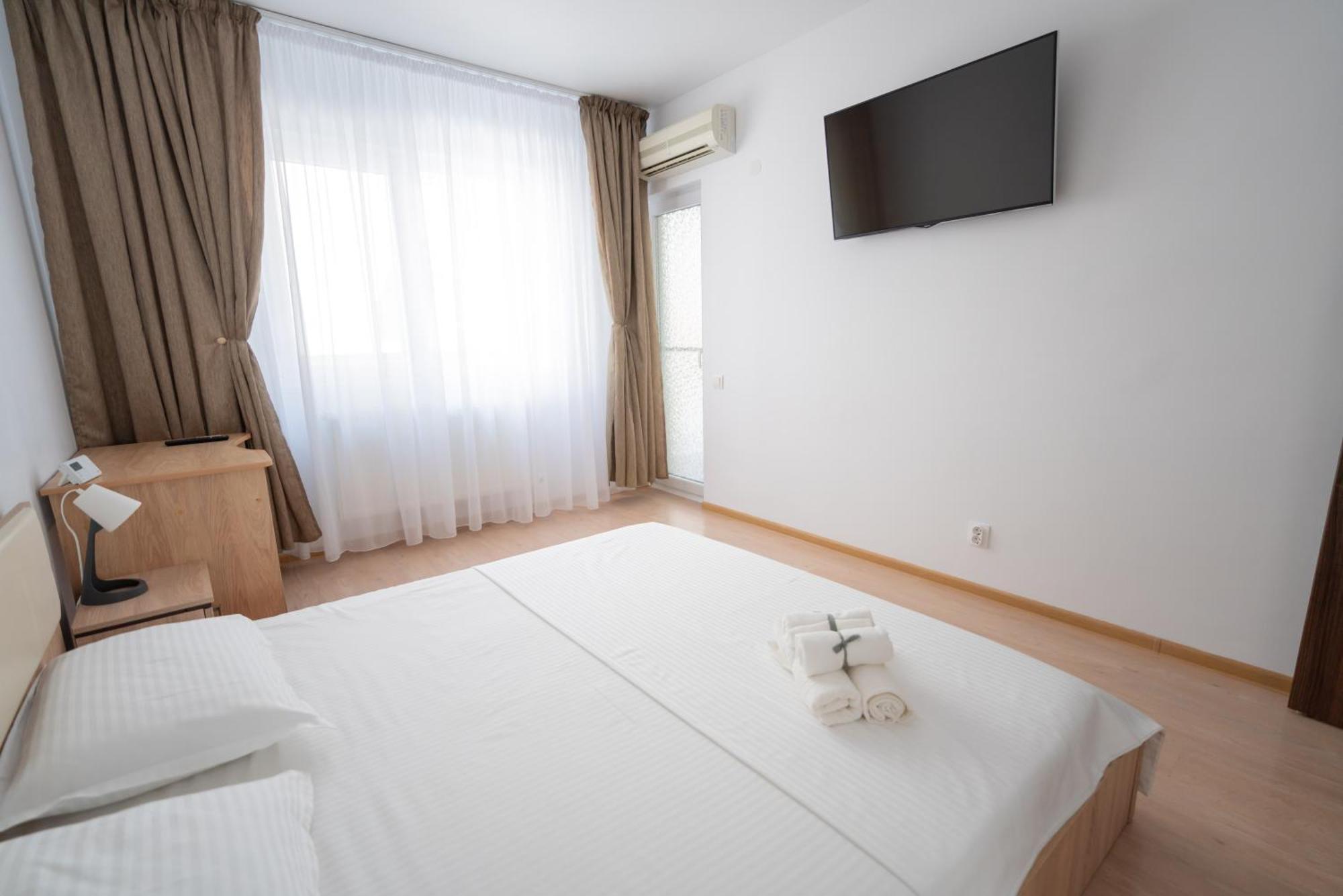 Hotel Studio Titan Bukarest Kültér fotó